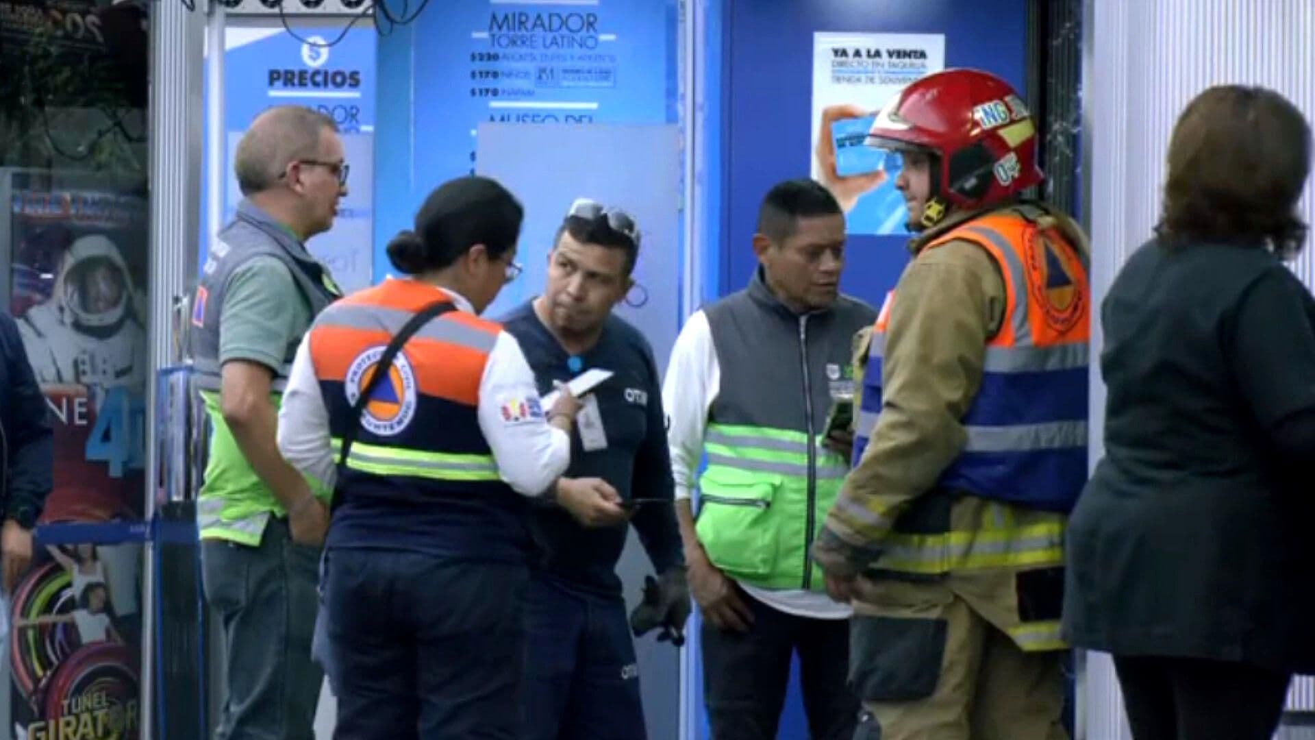 Reportan Varias Personas Atrapadas en Elevador de la Torre Latinoamericana