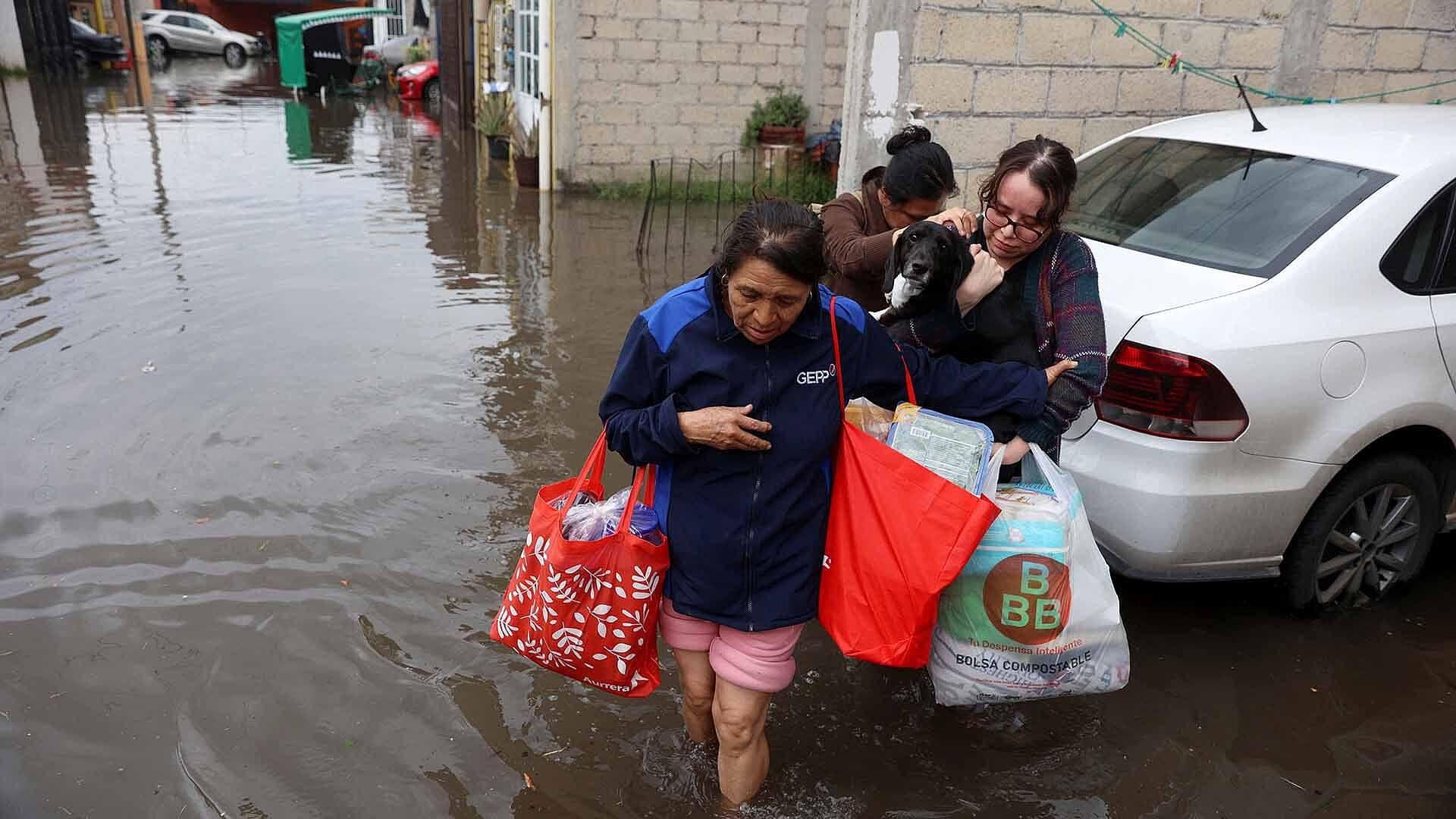 Trabajos de Limpieza por Inundación en Chicoloapan Se Extenderán Dos Días
