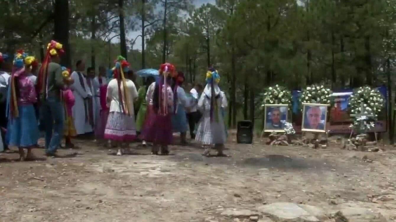 Cerocahui Recuerda a Sacerdotes Asesinados