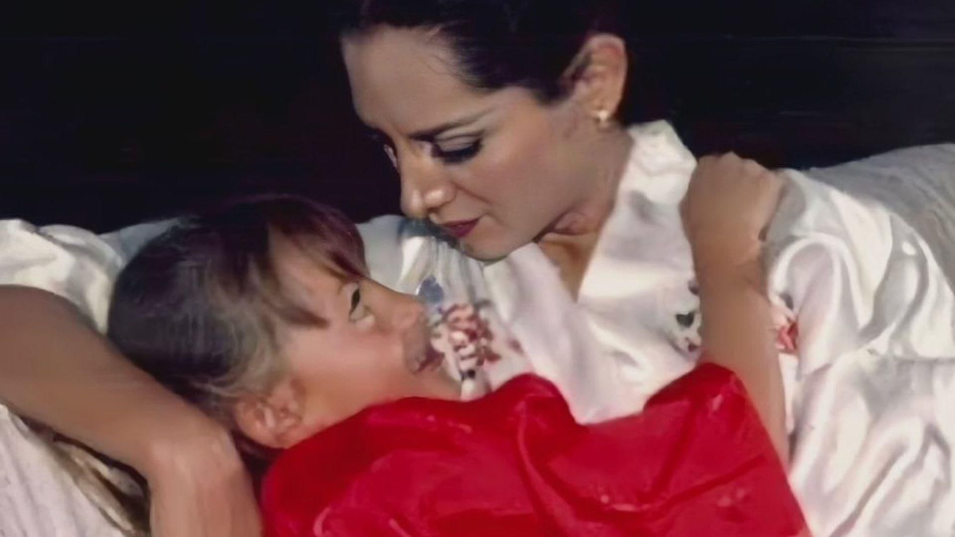 "Te Extraño Siempre Mamá": Paulina Rubio Comparte Emotiva Foto del Recuerdo