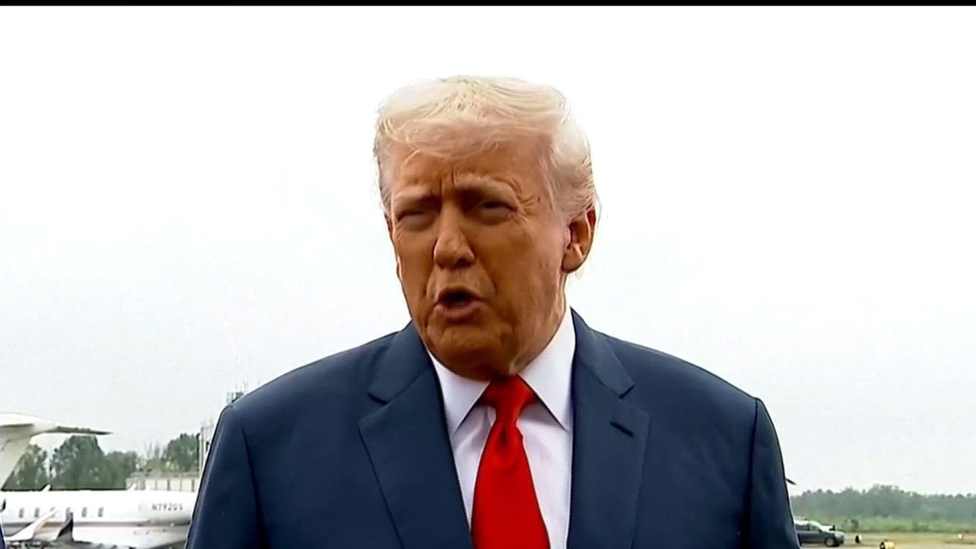 Trump Llama "Incompetente" a Gavin Newsom y Ordena Enviar Guardia Nacional a California