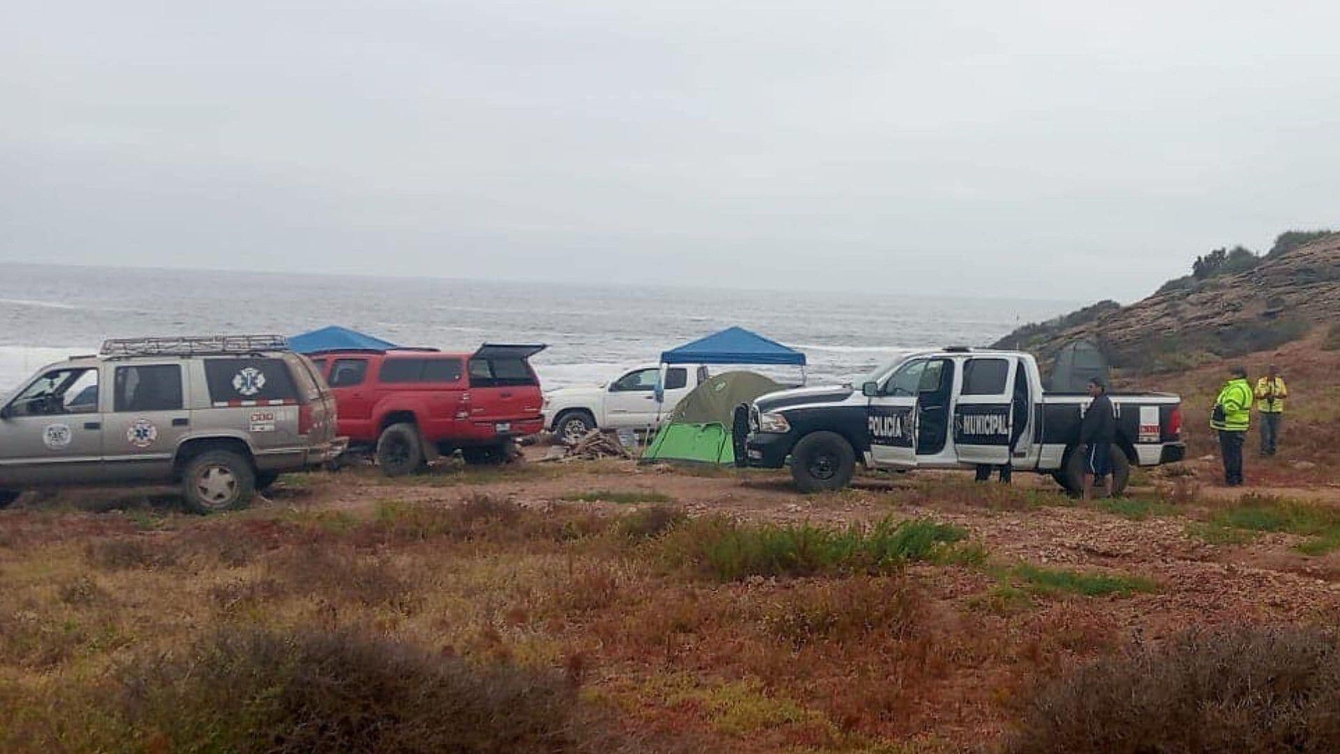 Hombre es Arrastrado por Ola y se Pierde en el Mar de Ensenada