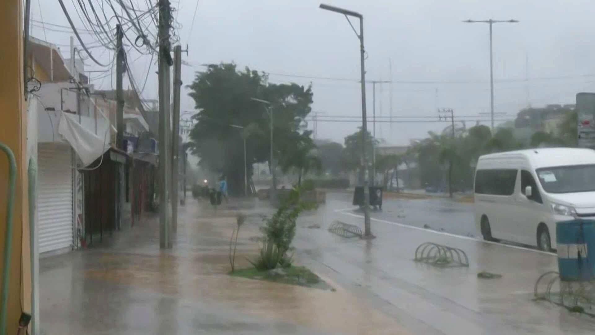 ¿Cómo Está la Situación en Tulum por el Huracán Beryl?