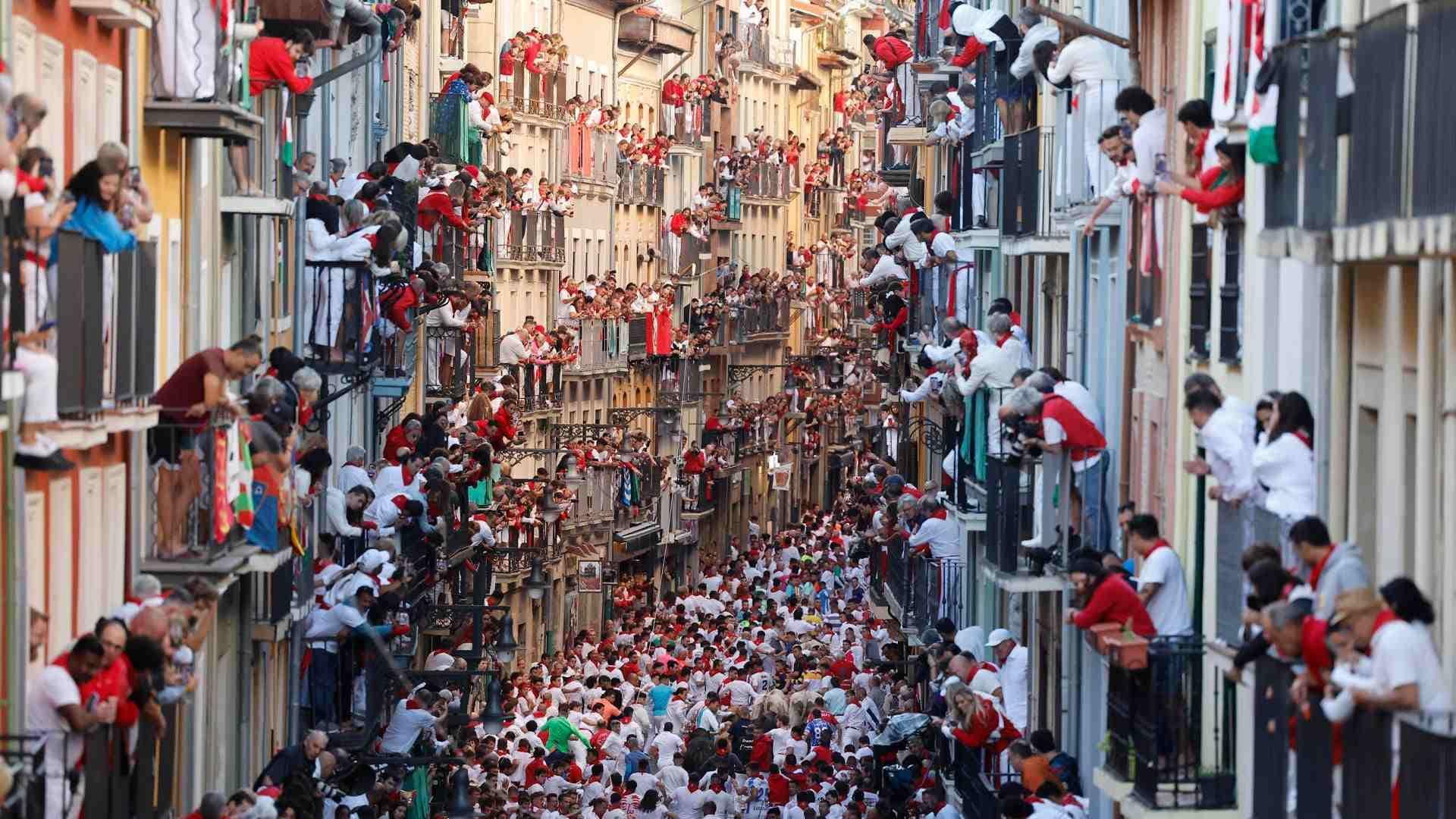 Fiesta de San Fermín en Pamplona 2024 Deja 12 Lesionados en 2 Días de Encierro de Toros