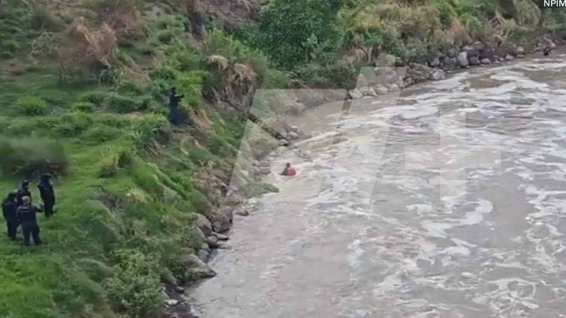 Niños al Jugar Caen al Río Lerma en Salamanca; Rescatan a Rafael y Buscan a Dulce de 10 Años