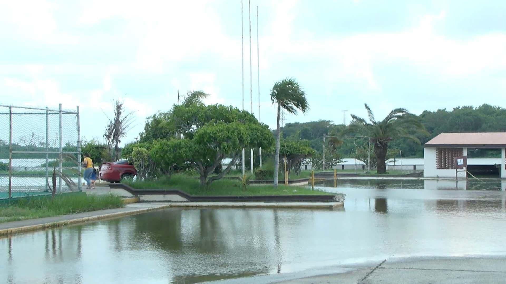 Se Desborda Laguna del Chairel en Tampico, Tamaulipas