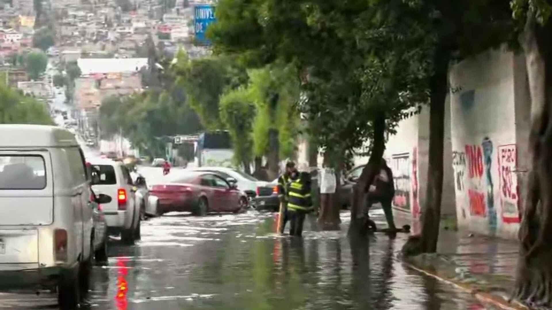 Se Vuelven a Formar Enormes Charcos en Inmediaciones del Reclusorio Norte, en CDMX
