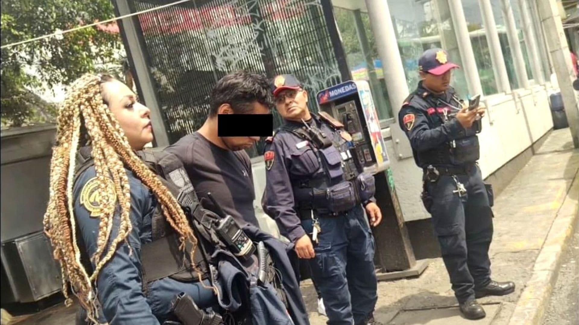 Detienen a Dos Asaltantes en Estación Miguel Ángel de Quevedo, del Metro de la CDMX