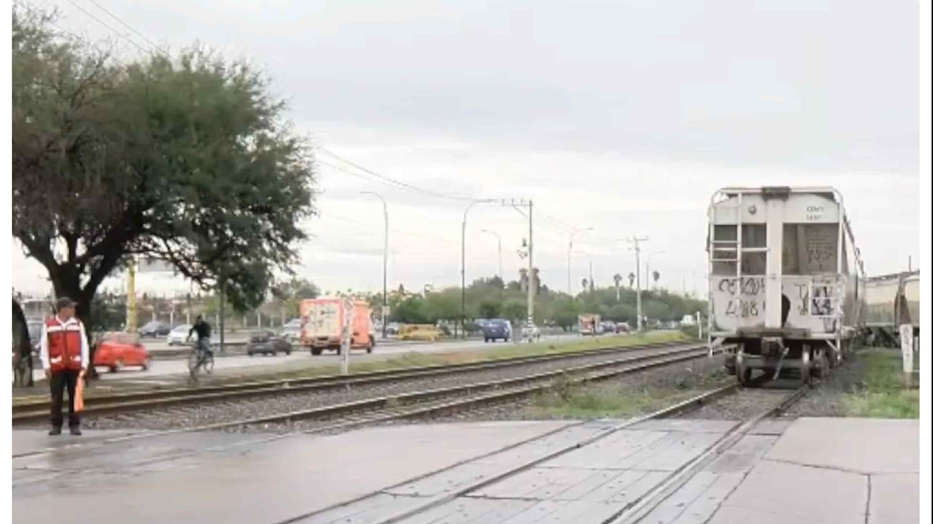 Empleados del Parque Industrial en León, Arriesgan su Vida para Llegar a sus Trabajos
