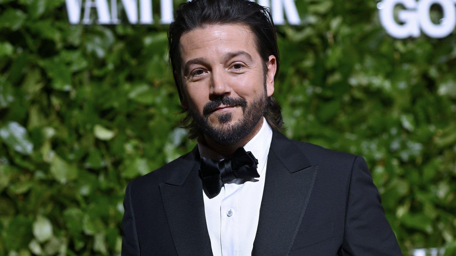 Diego Luna Alerta Estafa con IA; Usaron su Imagen para Pedir Dinero