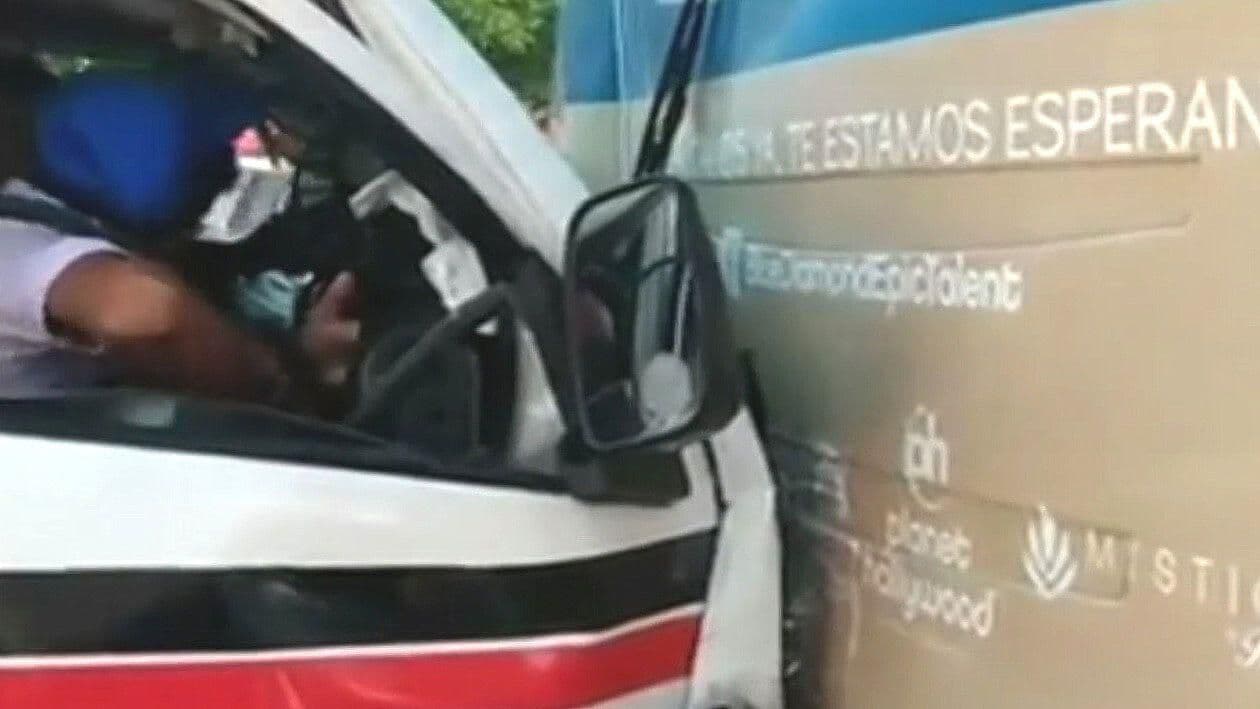 Choque en Cancún Deja al Menos 20 Personas Heridas en Q. Roo
