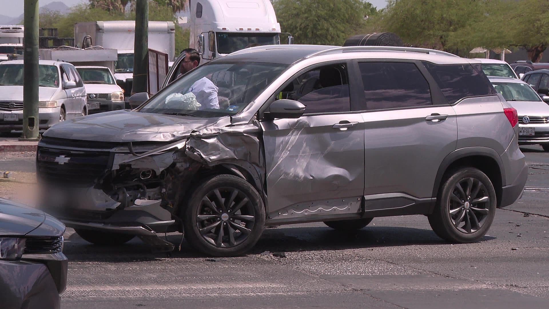 Múltiples Choques Vehiculares en Bulevar Colosio y Quiroga al Poniente de Hermosillo