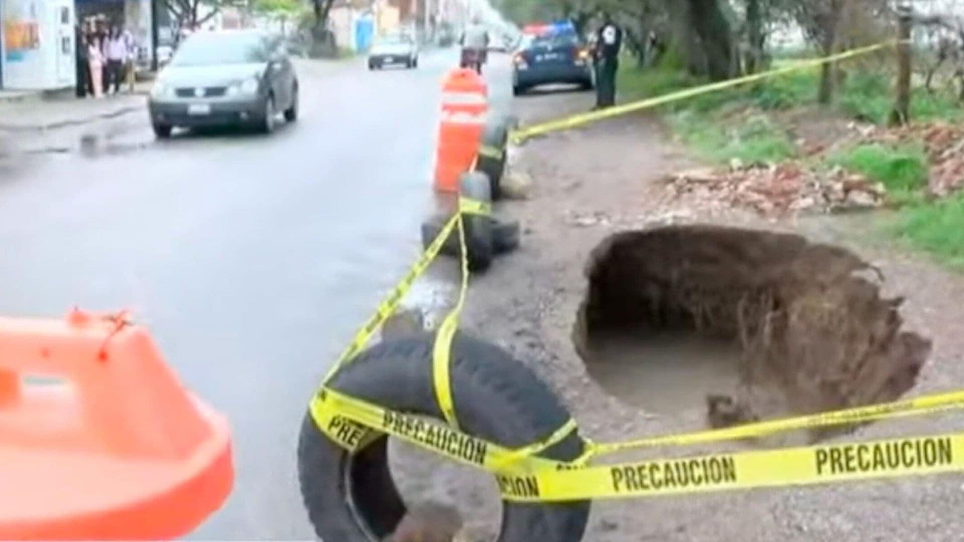 Otro Socavón Aparece en León, Ahora en el Bulevar Atotonilco