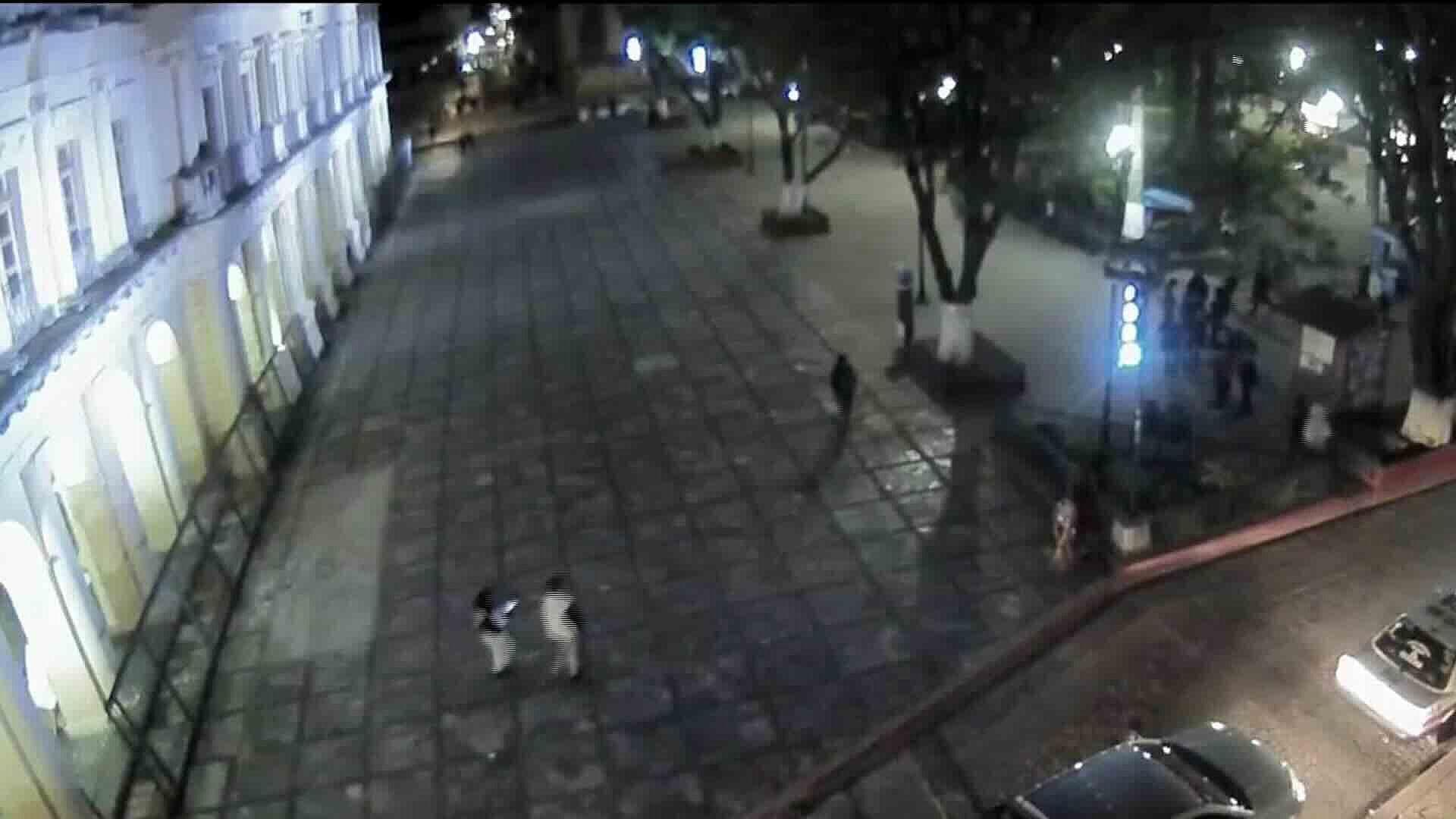 Detienen a 9 Personas por Escándalo en San Cristóbal; Policía Resultó Herido y Aseguran Armas