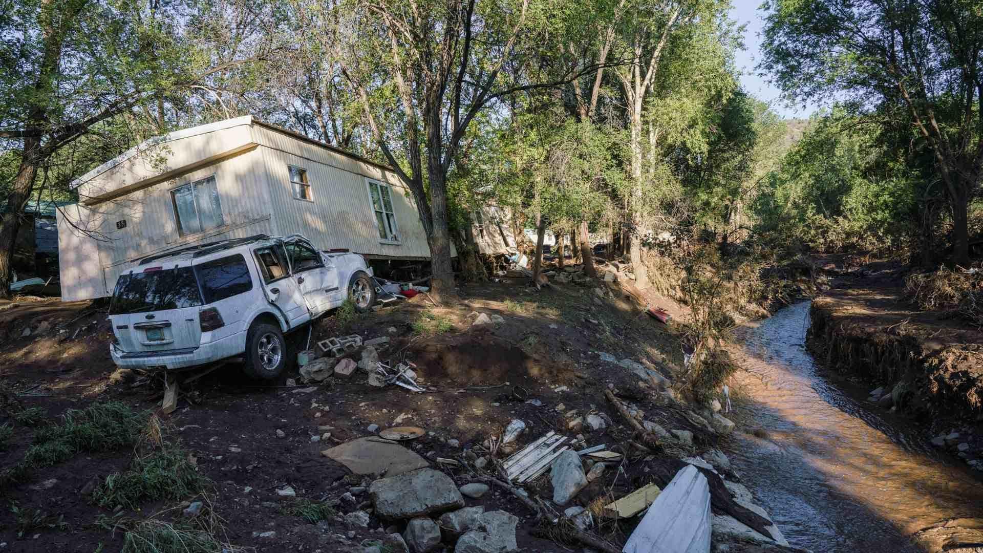 Inundaciones en Ruidoso, Nuevo México: Hay 400 Inmuebles con Daños