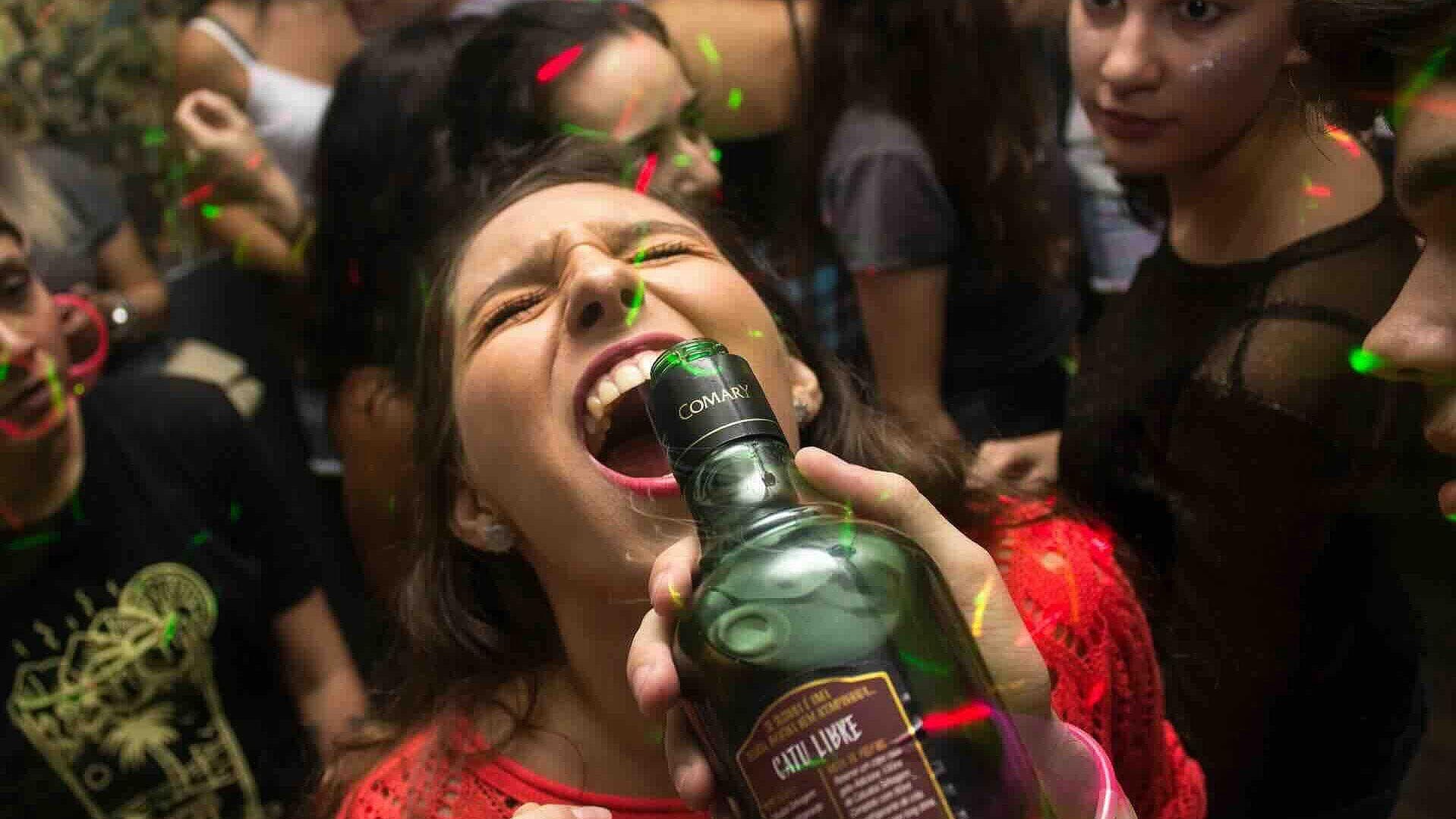 Foto | Alcoholismo en Mujeres Aumentó Más del 200 % en México, Enfrentan Mayor Estigma Social