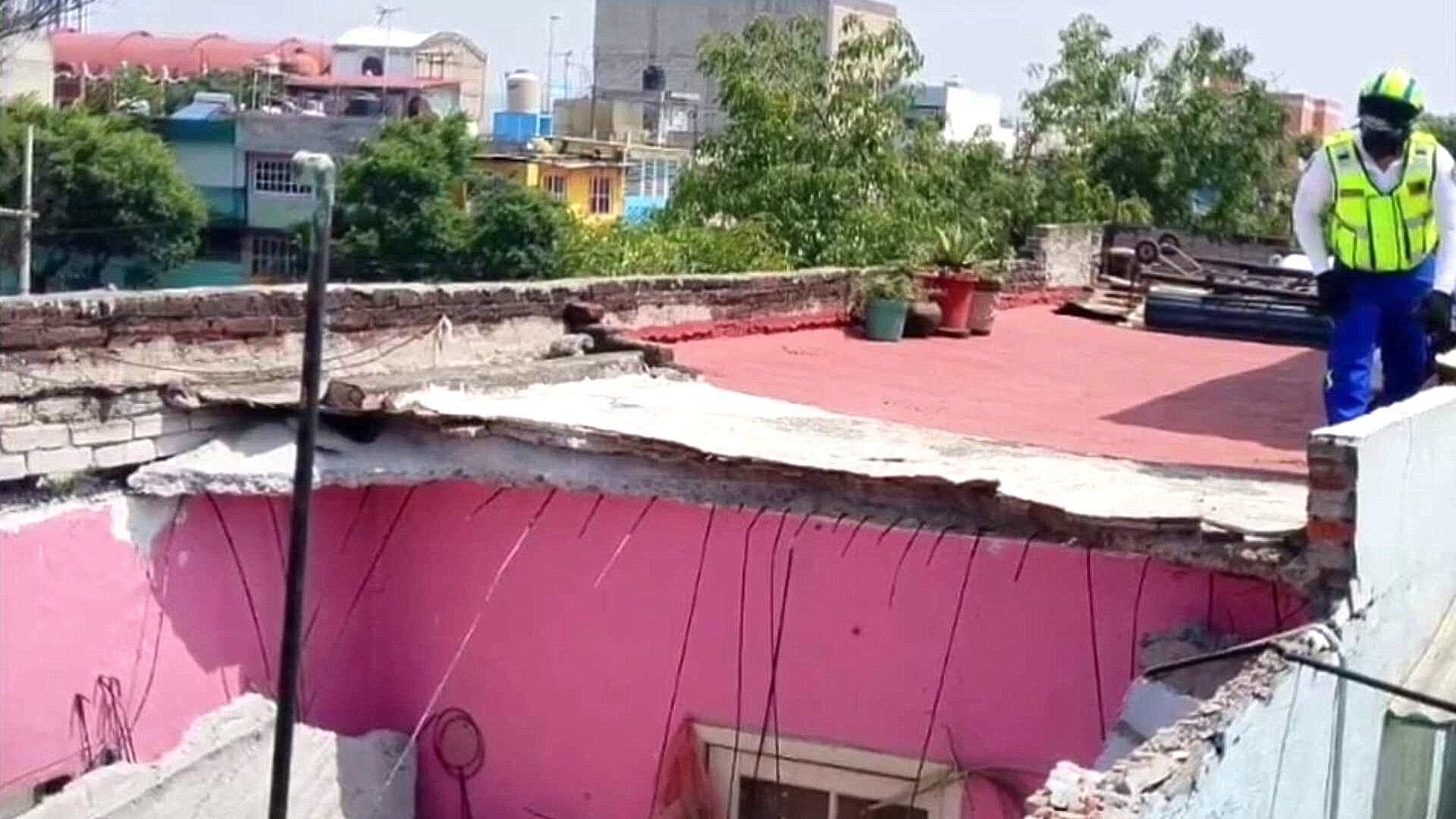 Colapsa Losa de Vivienda en la Colonia Simón Bolívar, Alcaldía Venustiano Carranza