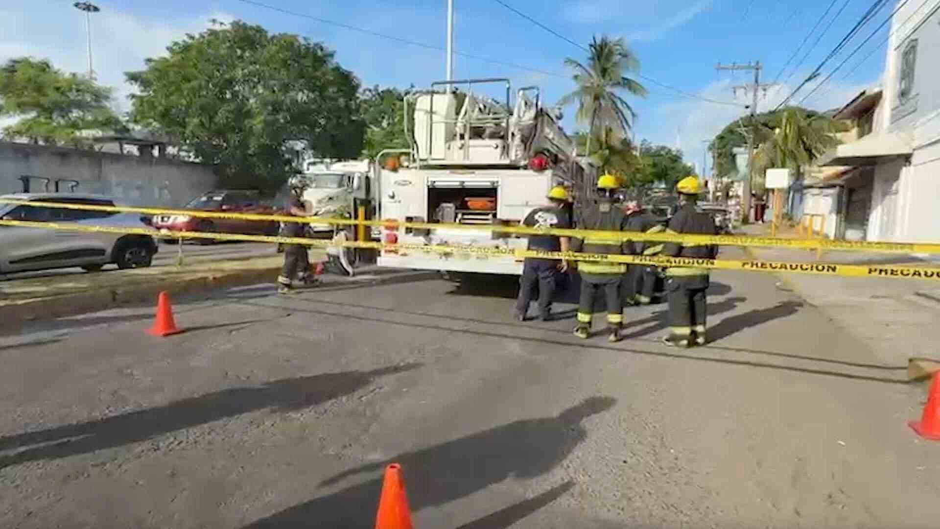 Hombre Muere Mientras Pintaba una Escuela; Sufrió Una Descarga en Paseo Floresta en Veracruz
