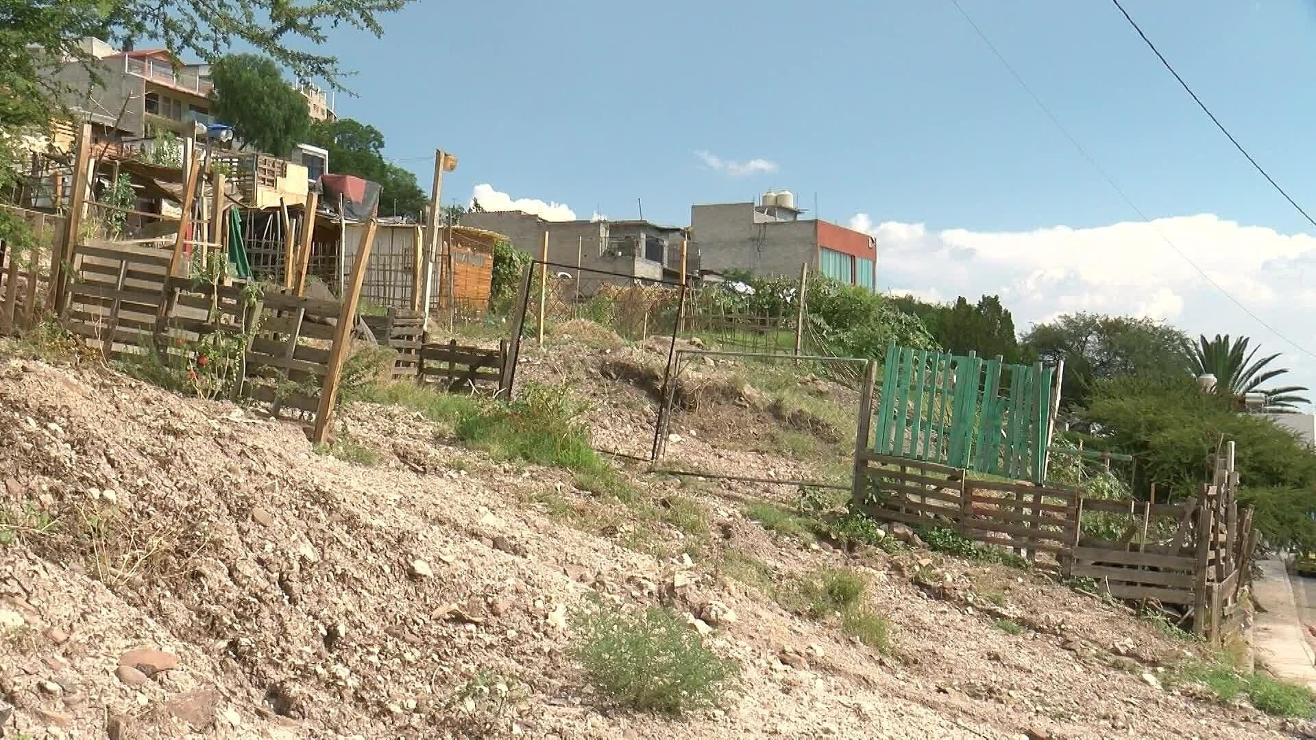 Casas de Familias en Menchaca Corren Riesgo por Lluvias