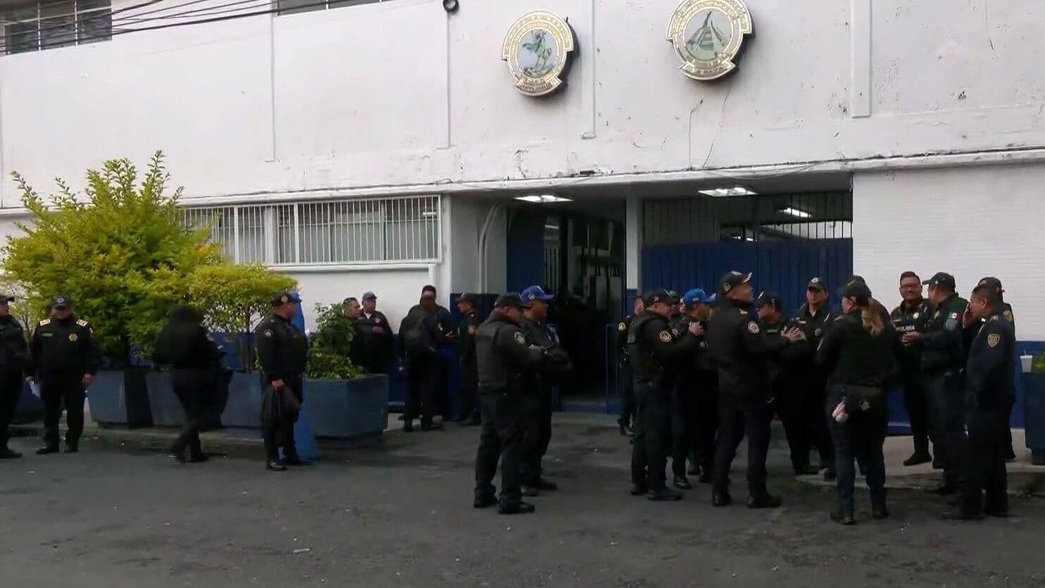 Policías de la SSC Sector La Raza Protestan en Azcapotzalco ¿Cuál es el Motivo?