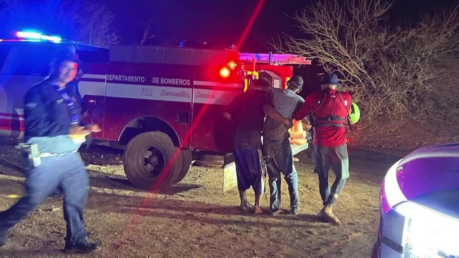 Rescatan a Abuelito Atrapado por Crecida de Arroyos en Costa de Hermosillo