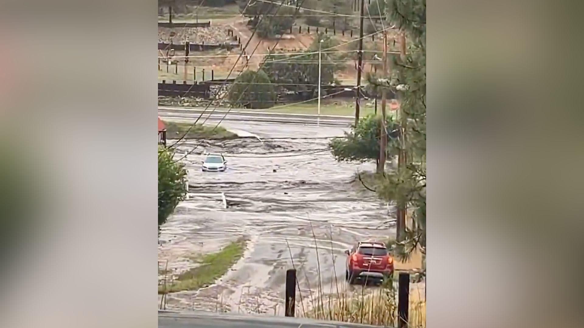 Vuelven a Golpear Inundaciones Repentinas en Ruidoso, Nuevo México