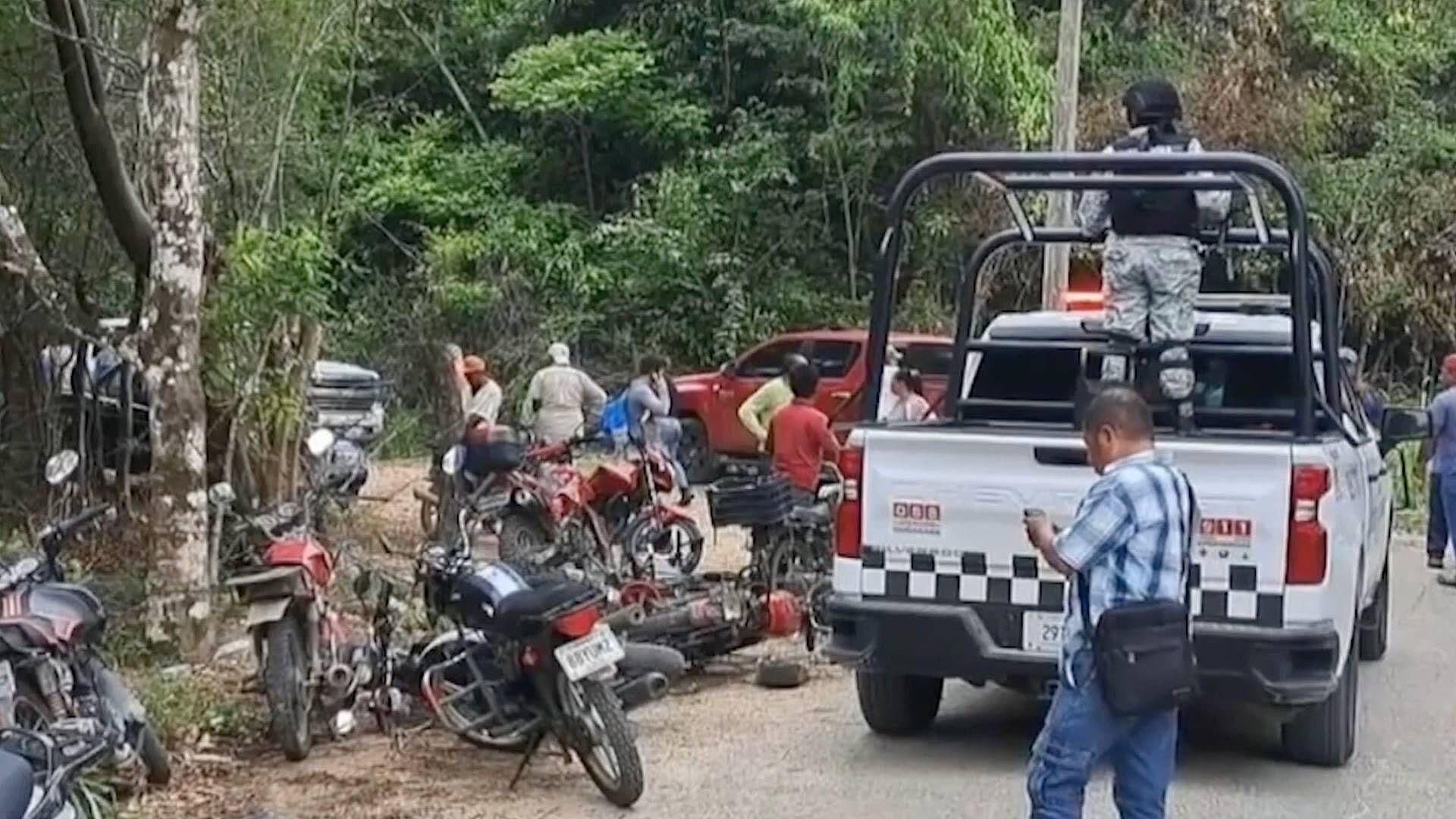 Ataque Armado en Moloacán Deja 3 Obreros Desaparecidos y Vehículos Baleados