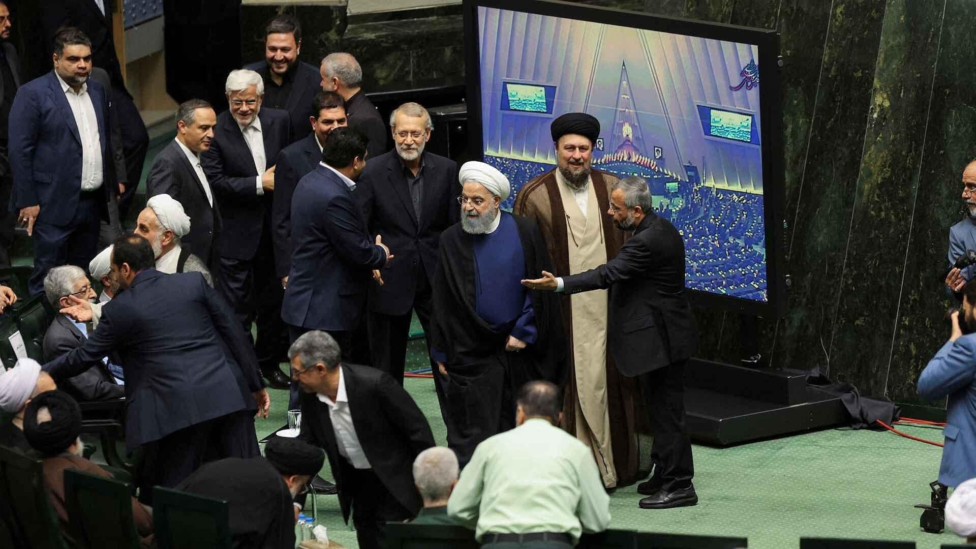 Nuevo Presidente de Irán Jura Cargo Tras Muerte de Ebrahim Raisi
