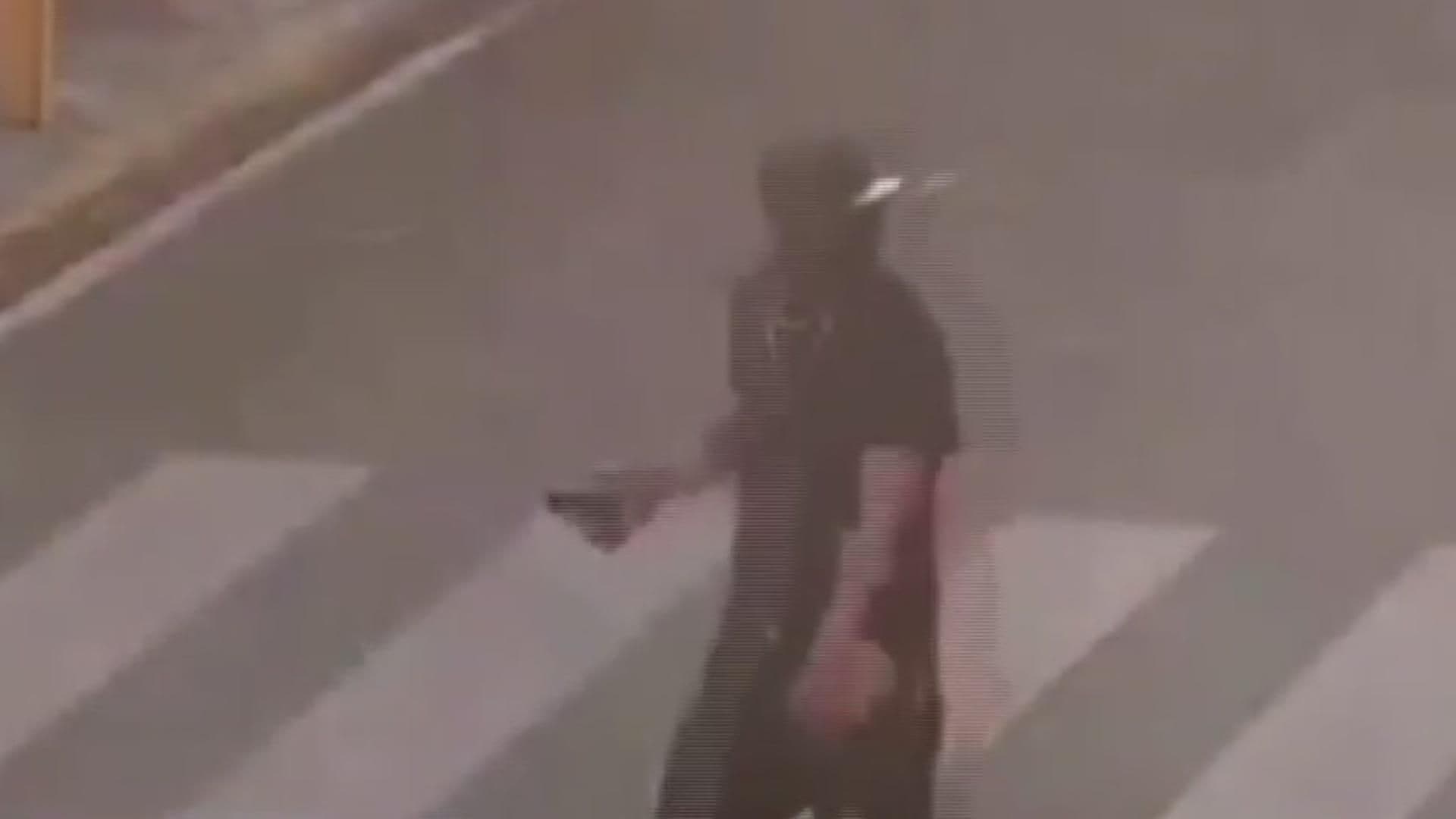 Detienen Venezolano Encapuchado y Armado en Alameda Mariano Escobedo en Monterrey