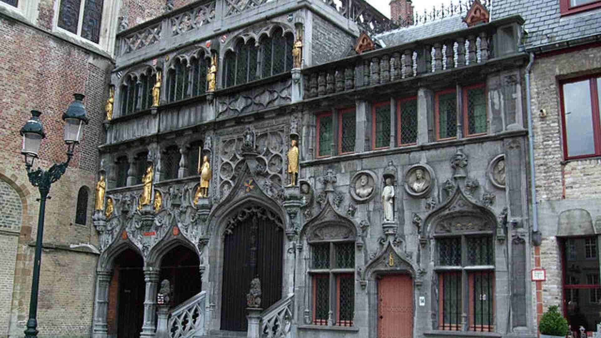 Esta es la Basílica que Guarda Sangre de Cristo