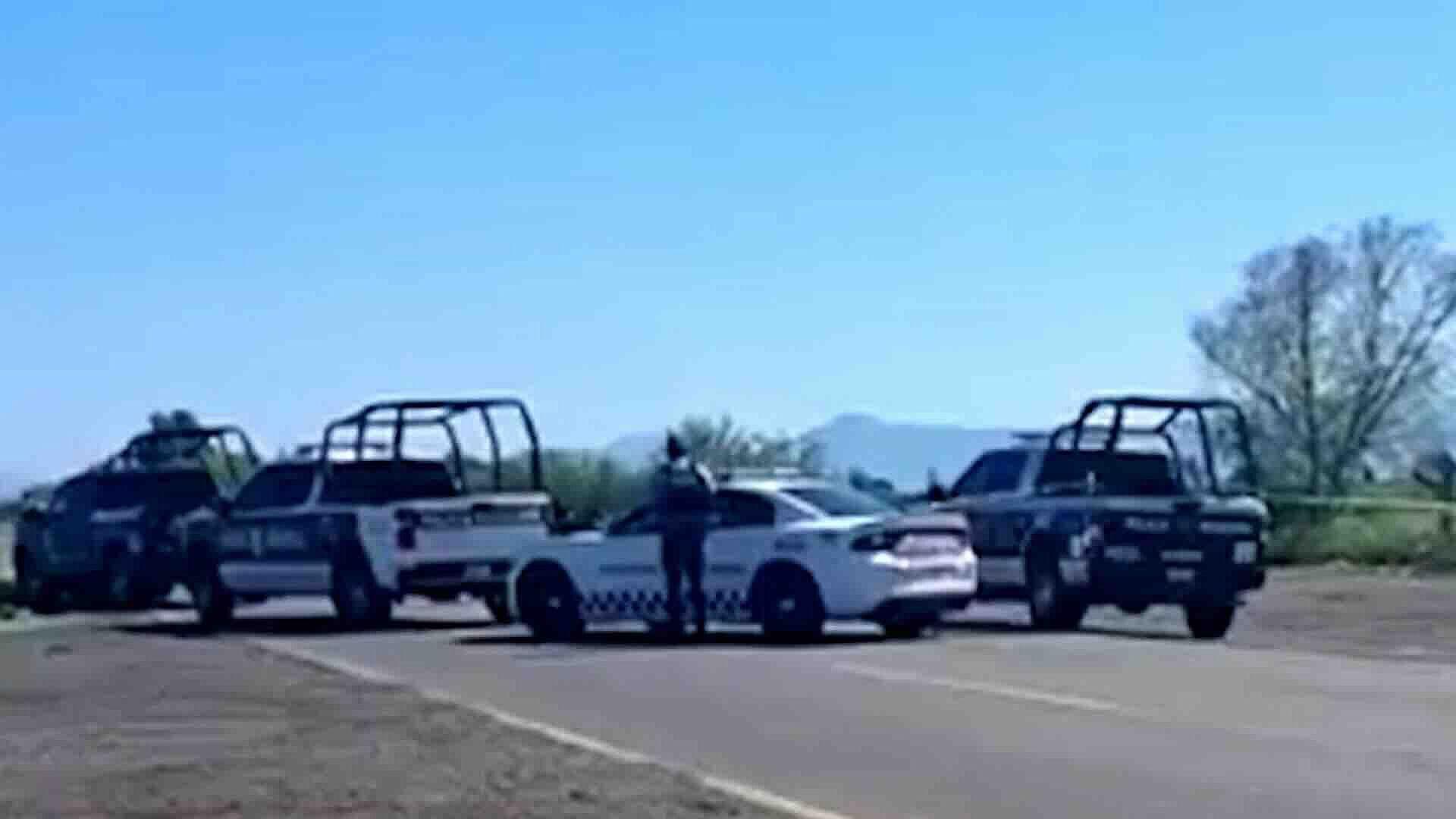 Hallan Cuerpos de Familiares de "El Tito" en Carretera México 15 en Ahome, Sinaloa