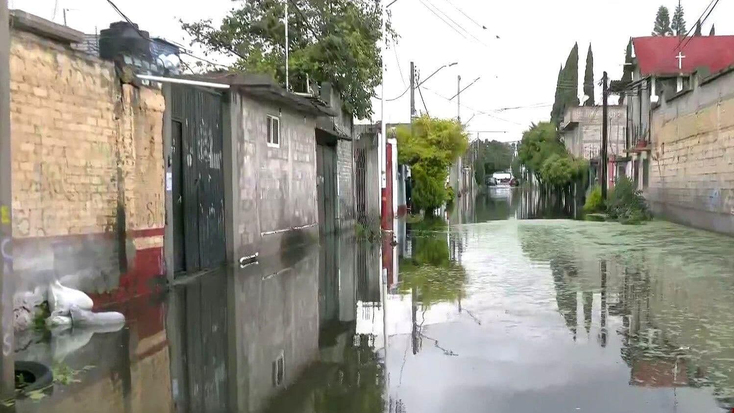 Inundación en Tláhuac: Lluvias Provocan Desbordamiento y Daños en La Conchita