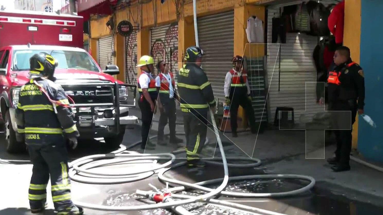 Bomberos Atienden Incendio en Bodega en el Centro de la CDMX | N+ FORO ...