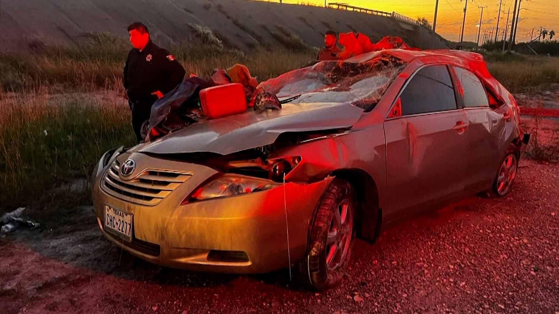 Adulto Mayor de 75 Años Vuelca su Vehículo en Carretera Morelos-Nava