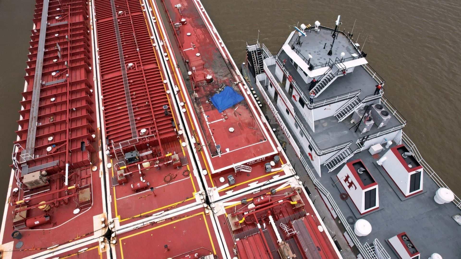 Helicóptero se Desploma y Mueren Todos los Tripulantes en el Río Mississippi en Illinois