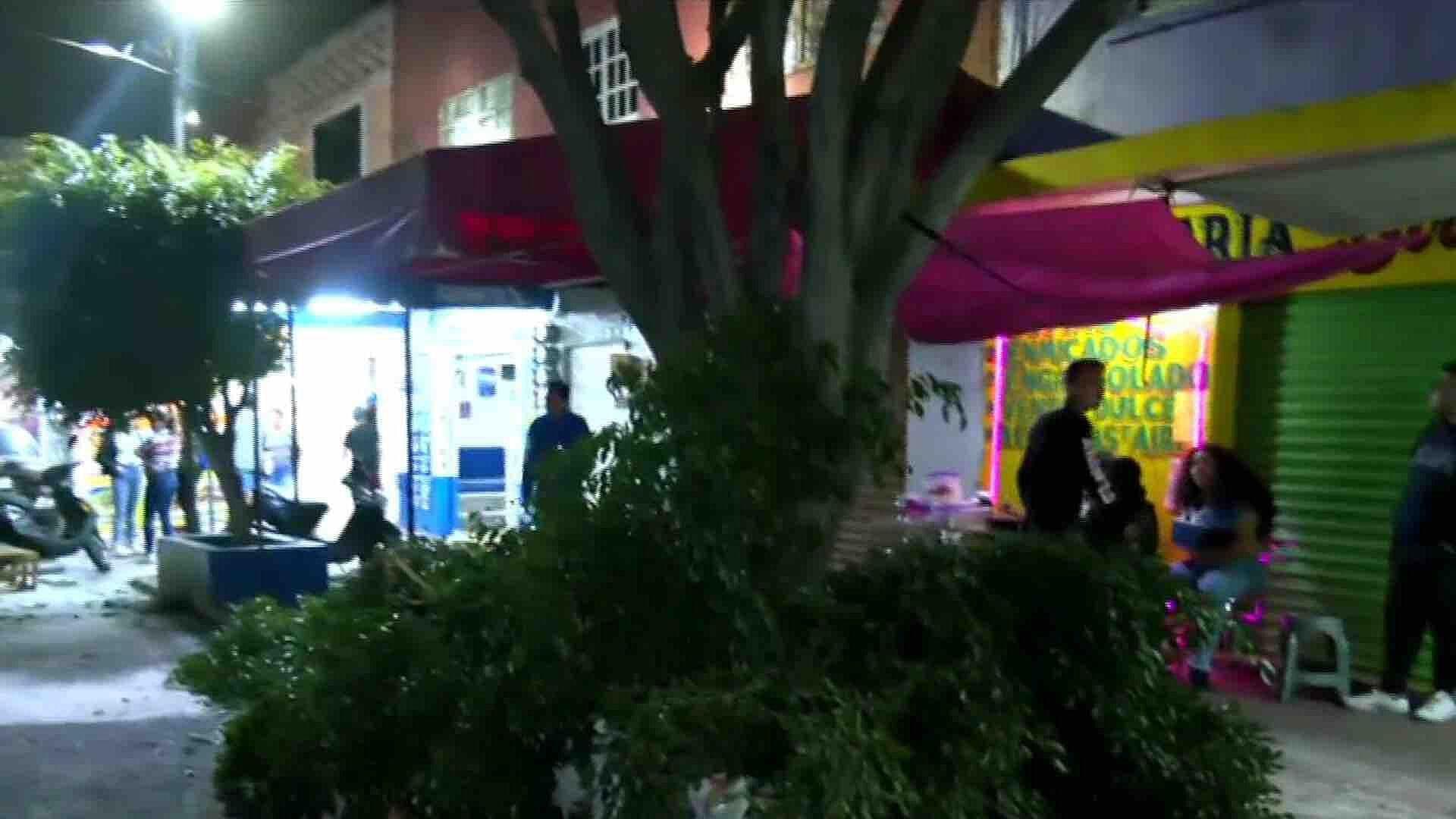 Retiran Árbol Caído en la Colonia Nueva Atzacoalco en la Gustavo A. Madero