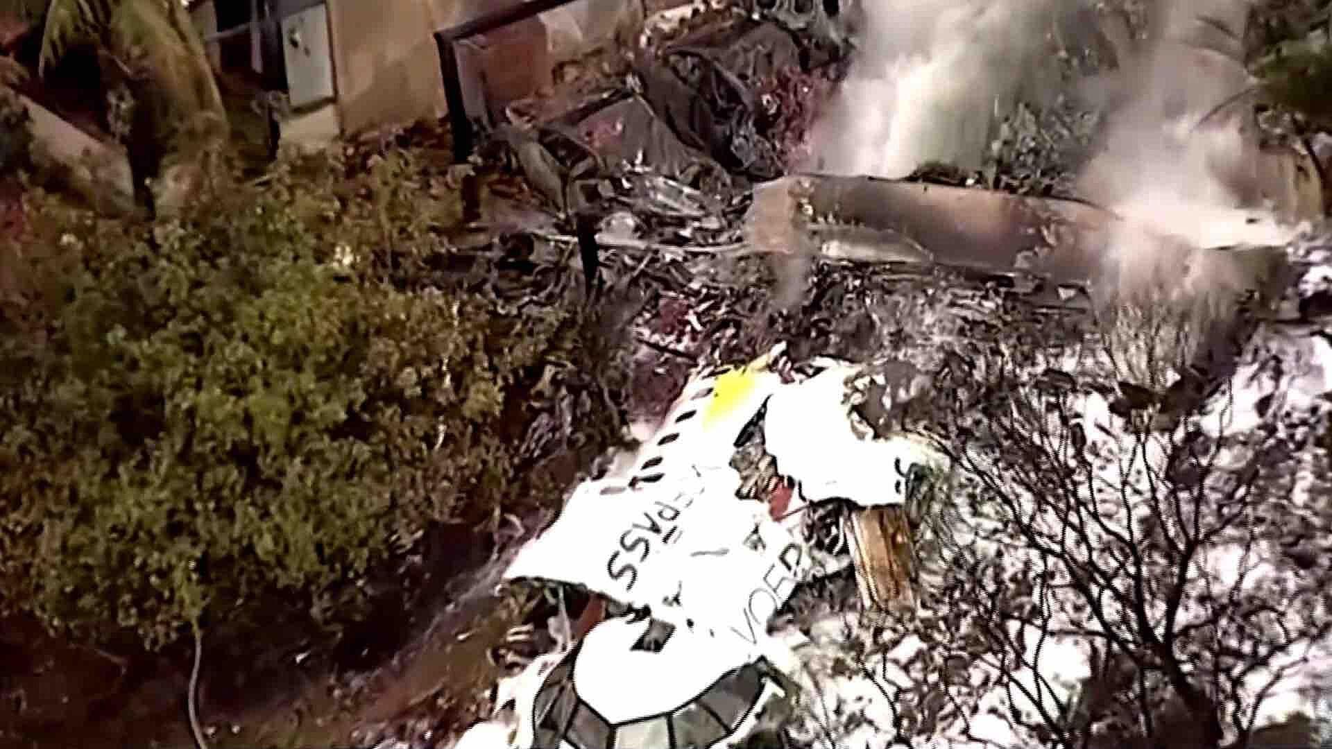 Recuperan Cuerpos de 62 Pasajeros Muertos en Accidente Aéreo en Sao Paulo, Brasil
