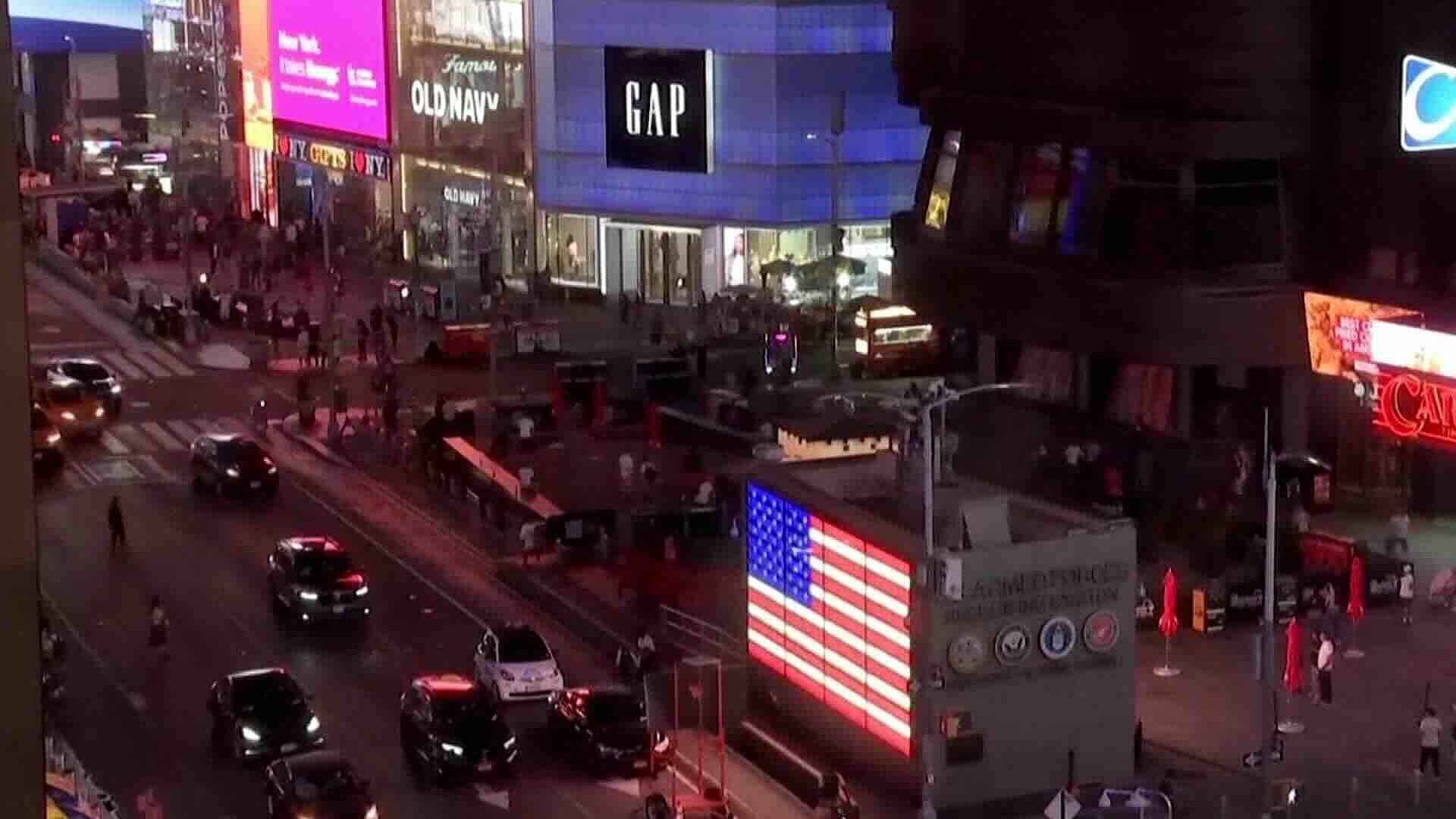 Tiroteo en Times Square Dejó 3 Heridos y Adolescente Detenido en Nueva York