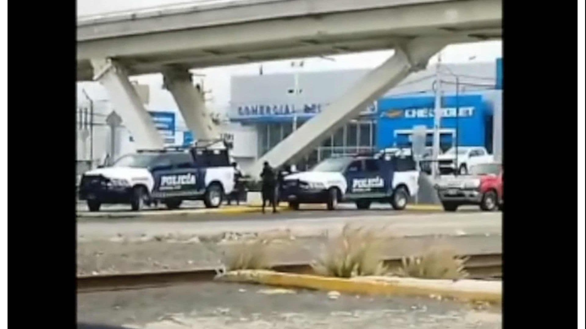 Atacan a Balazos a Policías Municipales de Celaya en el Bulevar Adolfo López Mateos