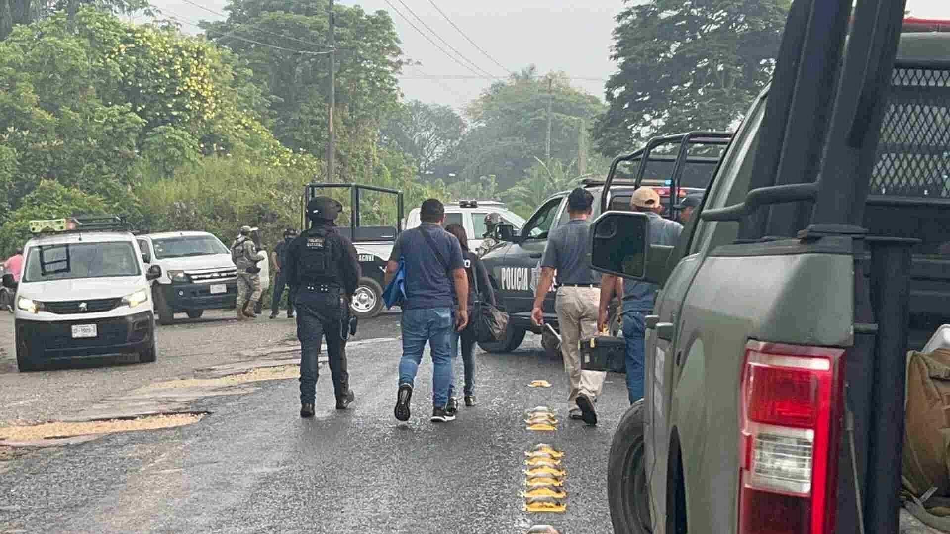 Hallan Cuerpo de un Hombre Sobre la Carretera Coatzacoalcos-Villahermosa, Veracruz