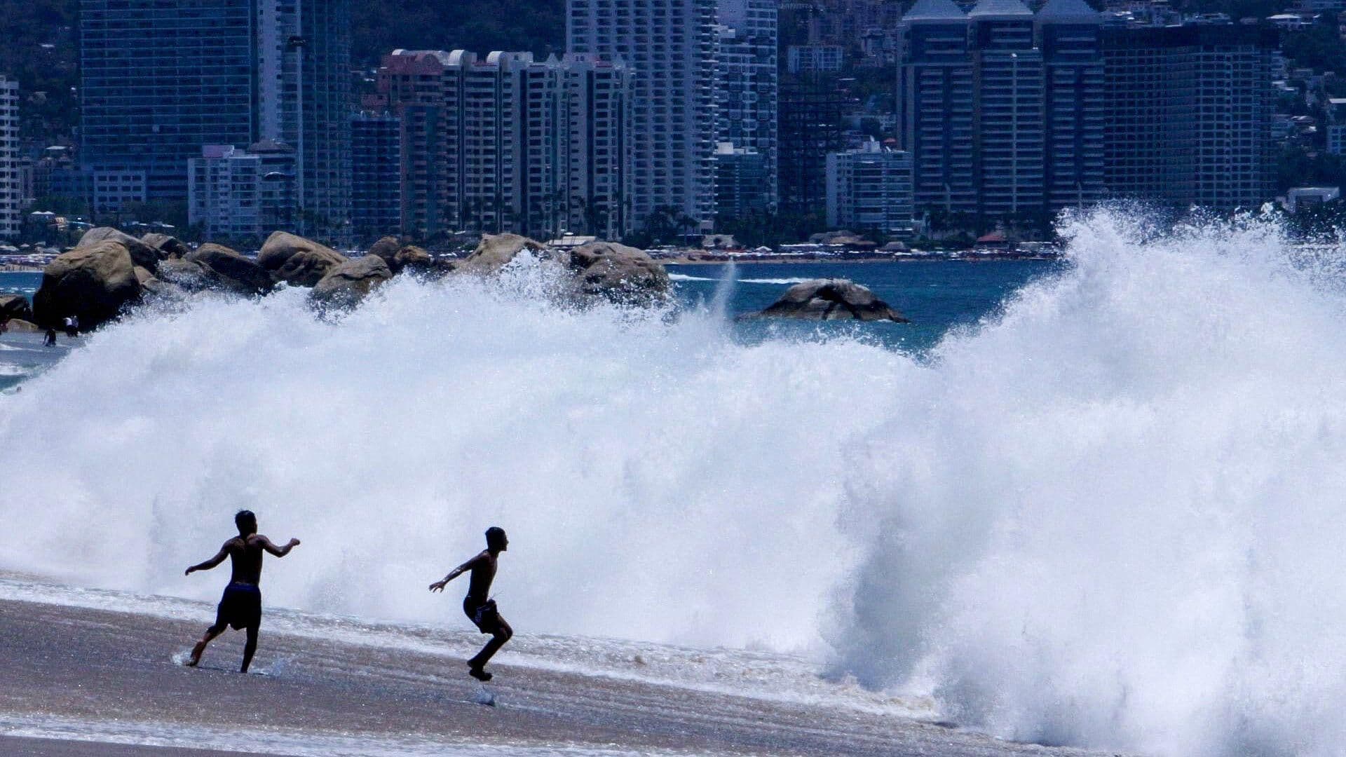 Emiten Nueva Alerta por Mar de Fondo en Guerrero