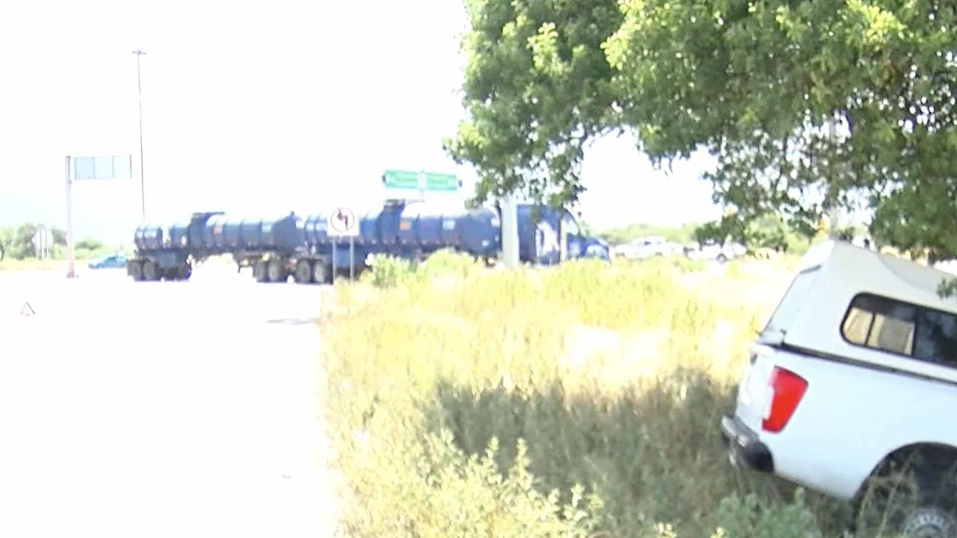 Accidente Carretera El Mante - Rumbo Nuevo Entre Camioneta y Tráiler Deja un Lesionado