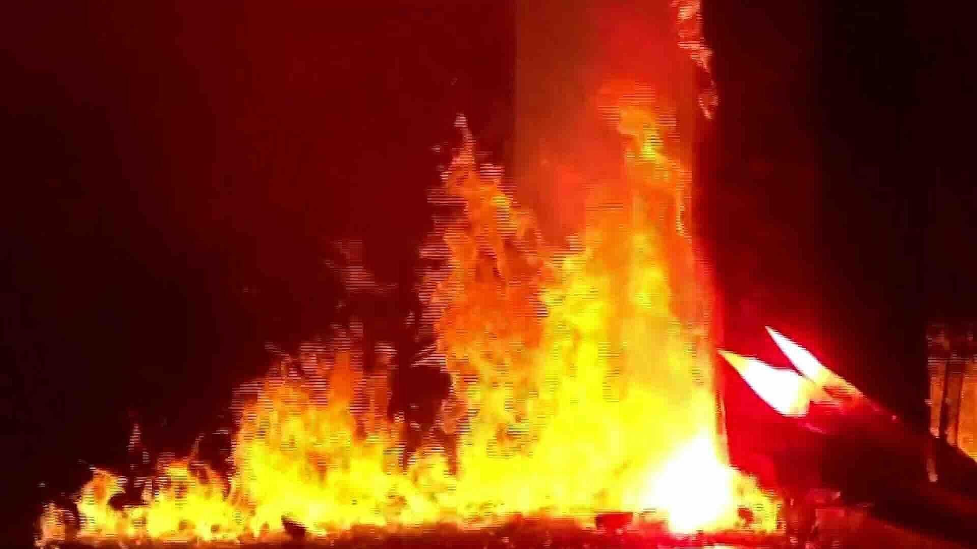 Protestas Antigubernamentales en Belgrado Entraron en Cuarto Día con Choques y Gas Lacrimógeno