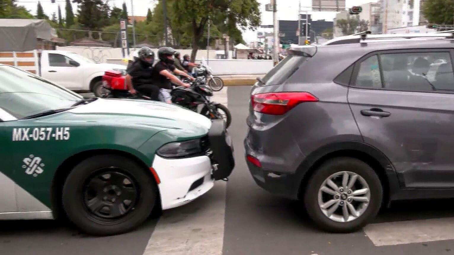 Camioneta Arrolla a Repartidor de Aplicación en la Roma Sur, CDMX