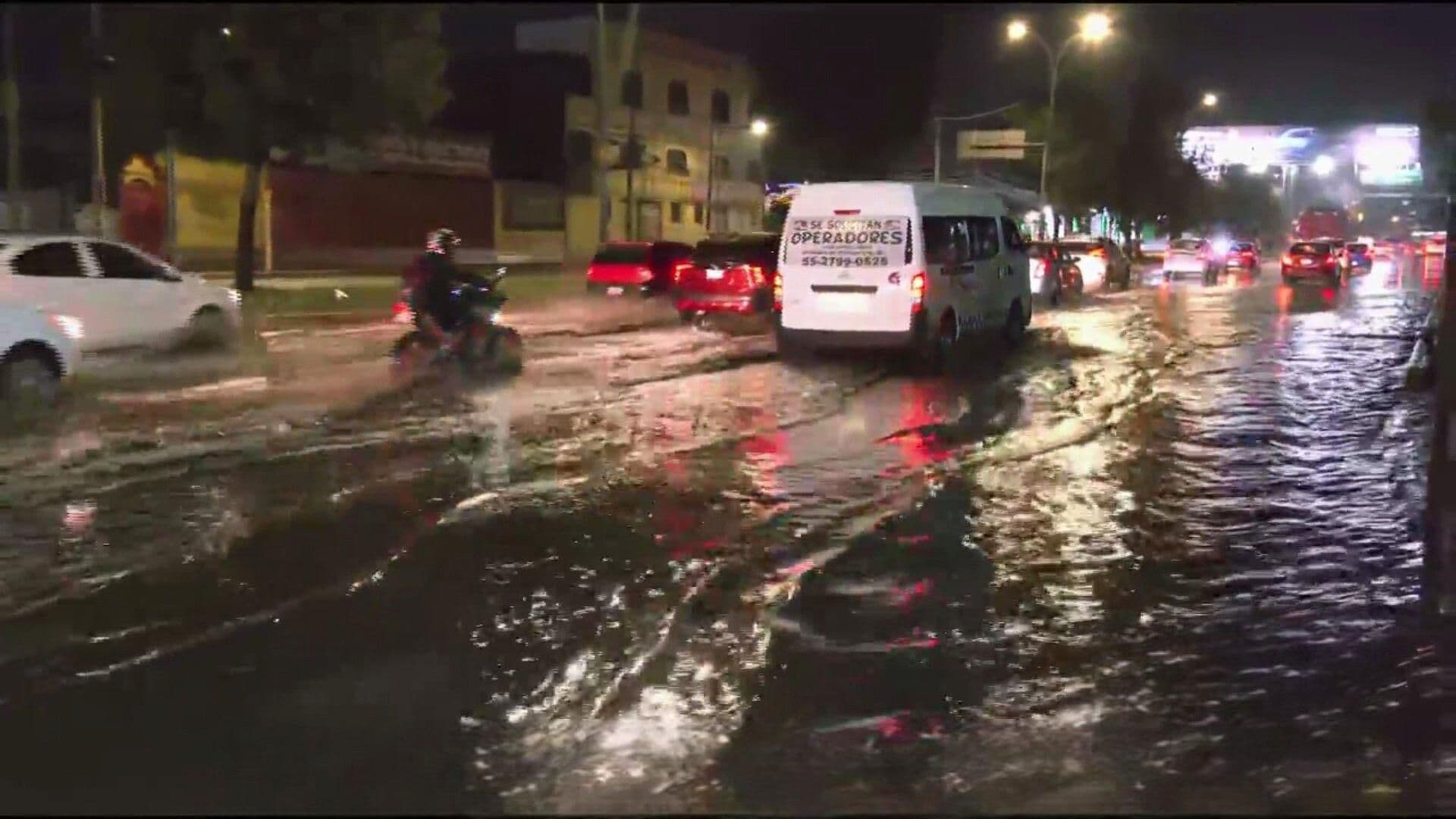 Lluvias Edomex Hoy: Reportan Encharcamiento en la Vía José López Portillo, en Coacalco