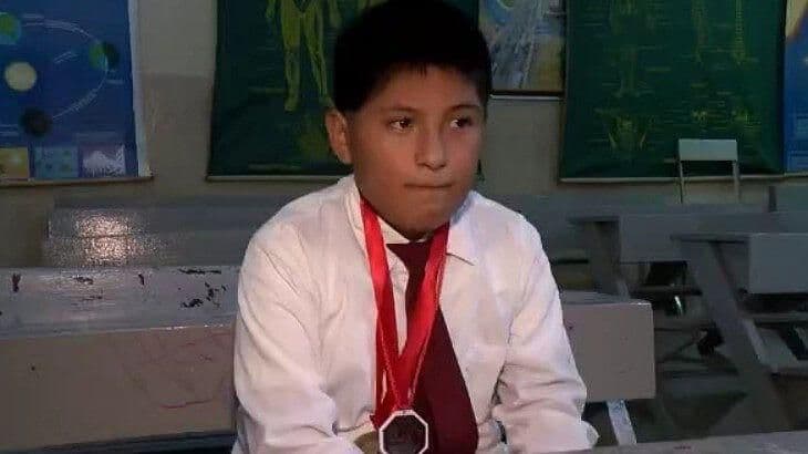 Estudiante de Pueblo Viejo Gana Olimpiada de Conociemiento