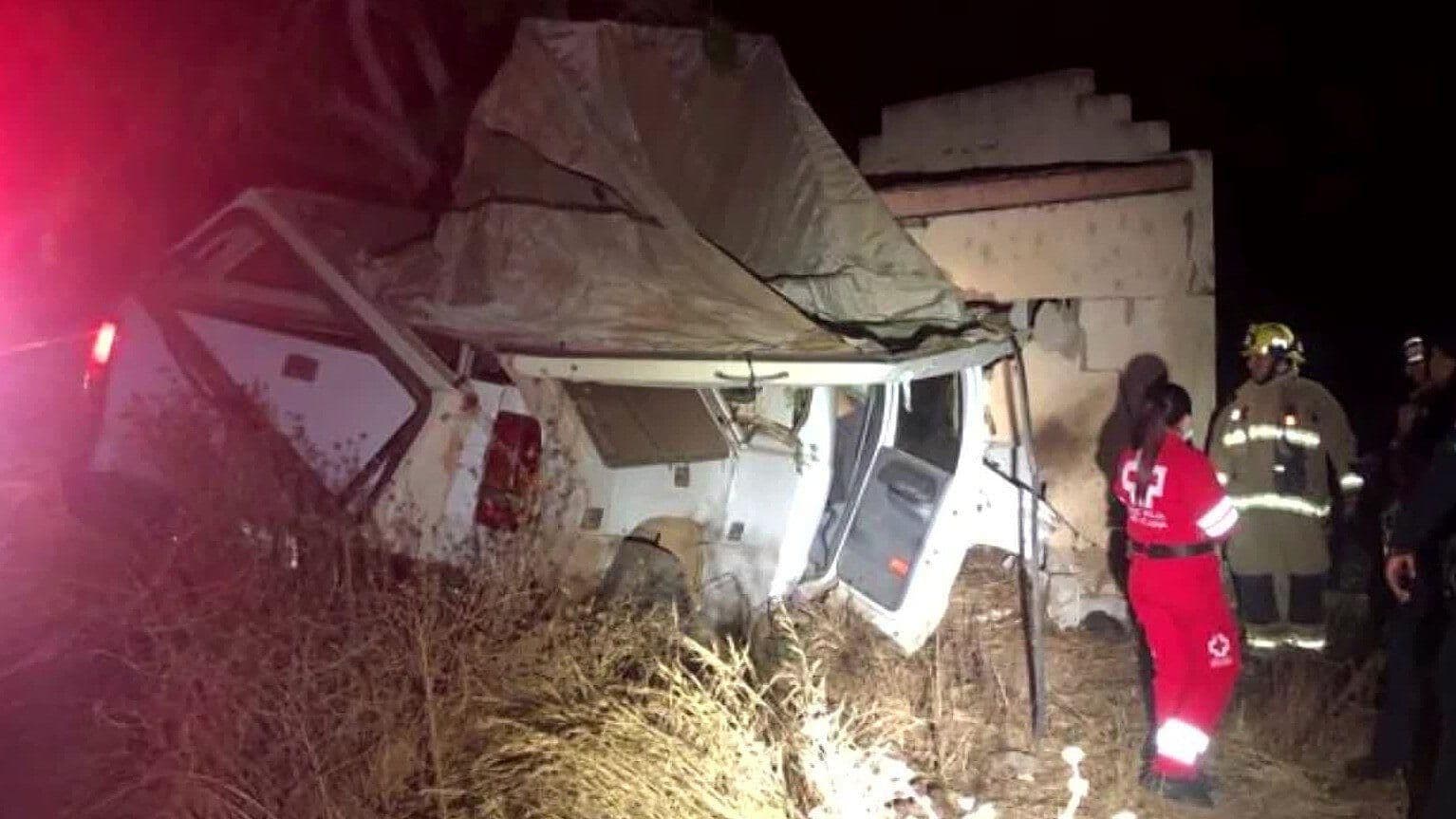 Muere Estadounidense en Accidente en la Carretera Hacia la Bufadora