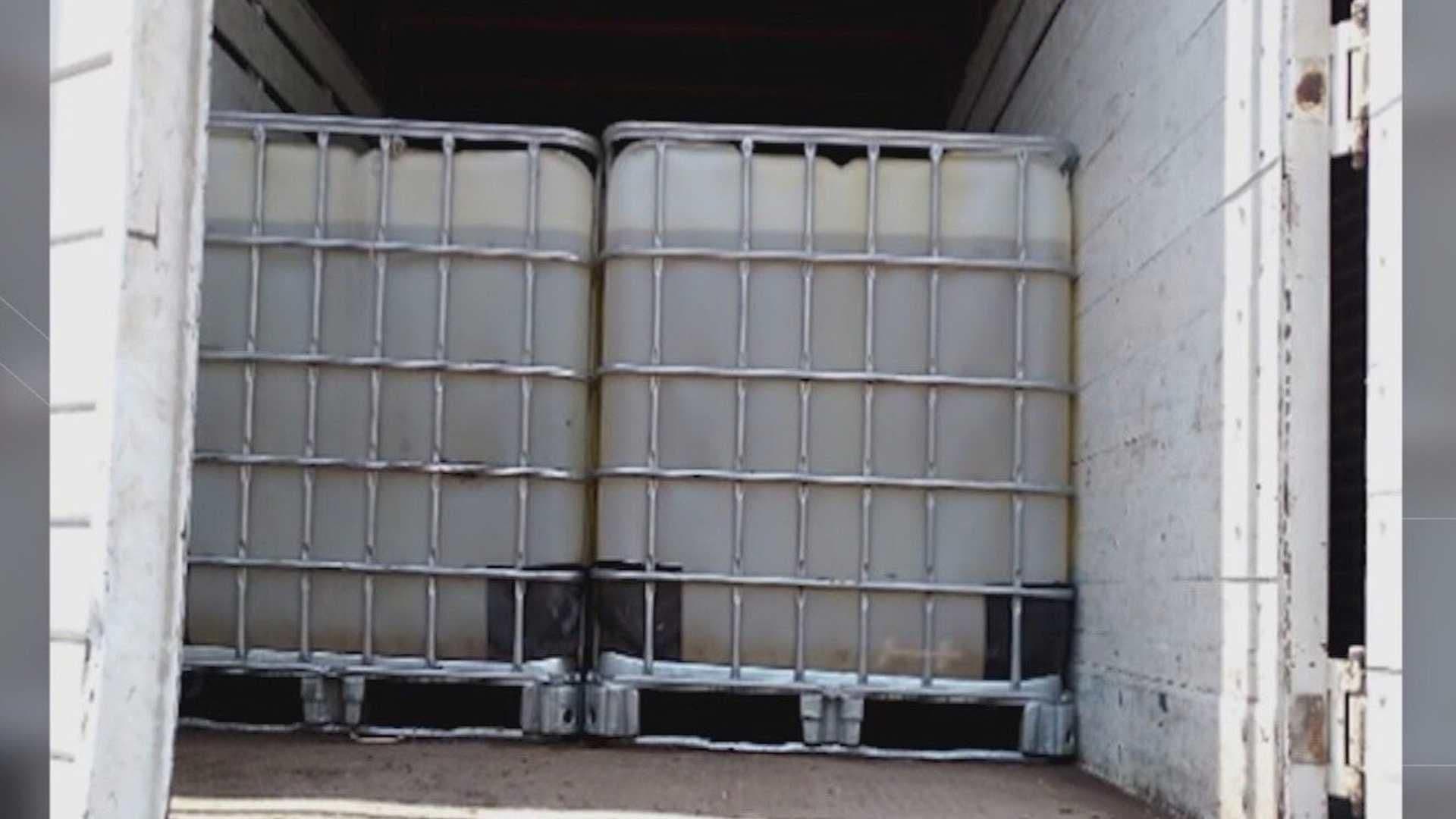 La Fiscalía General de la República Decomisó Más de 6 Mil Litros de Hidrocarburo en Tototlán