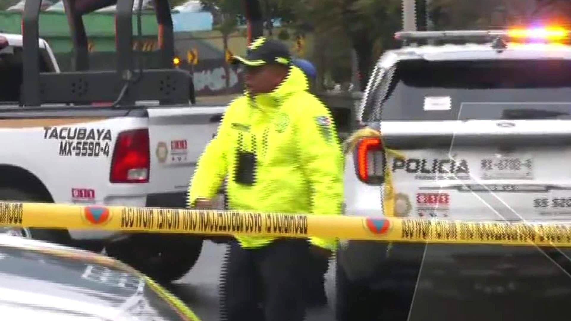 Fatal Accidente en Viaducto: Muere Policía Auxiliar al Derrapar Motocicleta