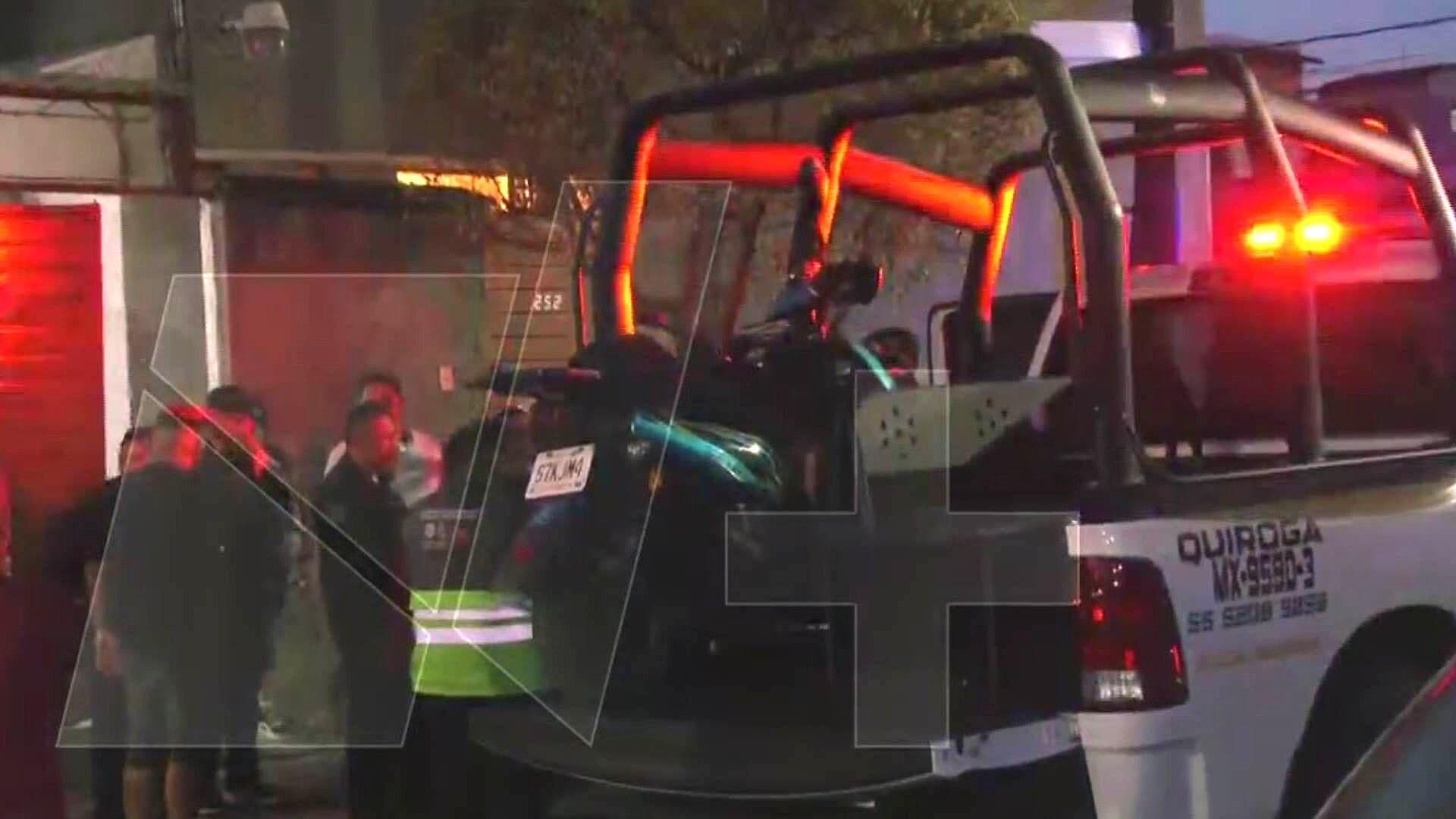 Auto Vuelca en la Colonia Martín Carrera, en la GAM, CDMX; Hay 2 Lesionados